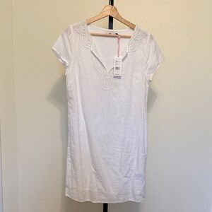 Vineyard Vines 🌹White Embroidered Women's Top
